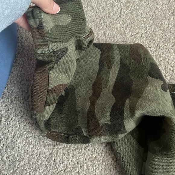 “Sub_urban Riot: Indoorsy Camo Sweatshirt size XS” - Picture 9 of 10